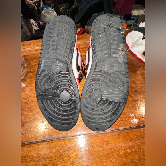 Nike Air Jordan 1 Mid SE Turf Orange 11 Men’s - Picture 10 of 10